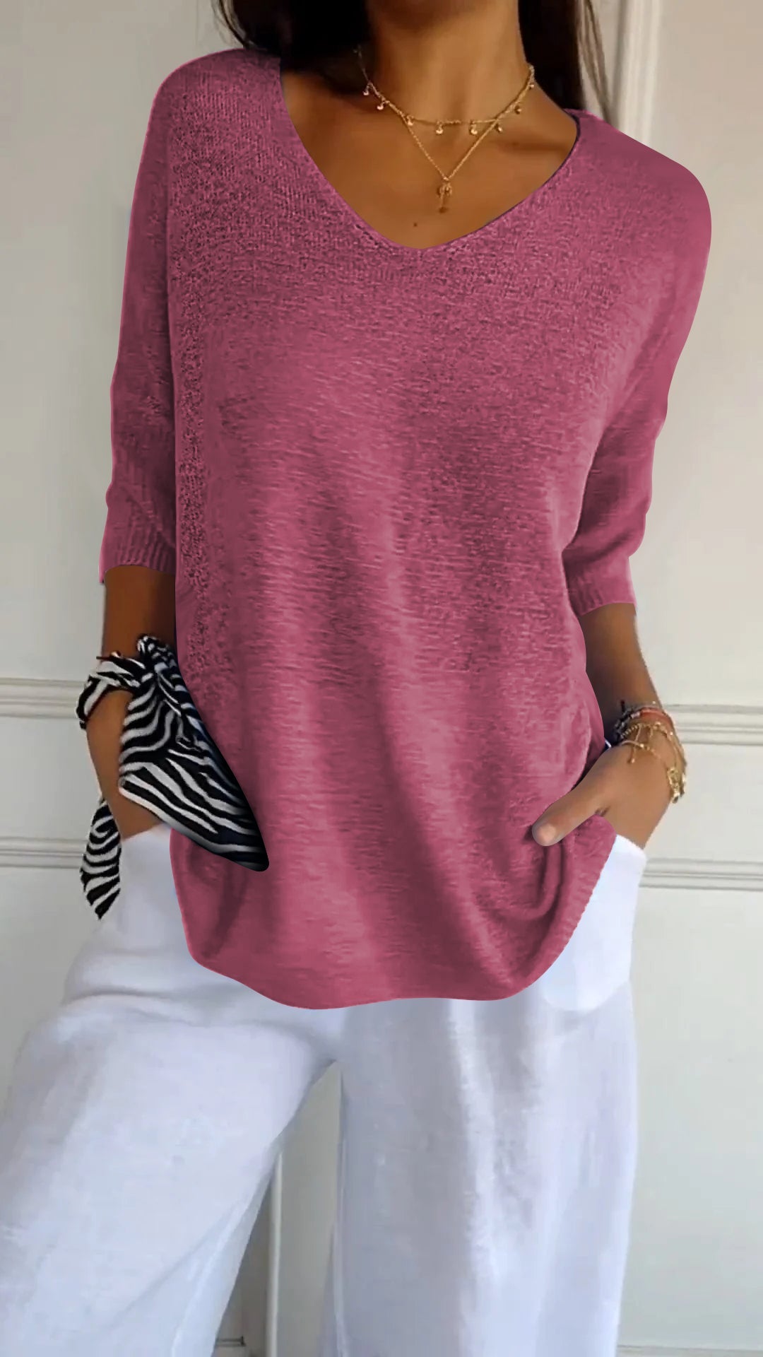 Fleura™ – Chic & Feminine Knitted V-Neck