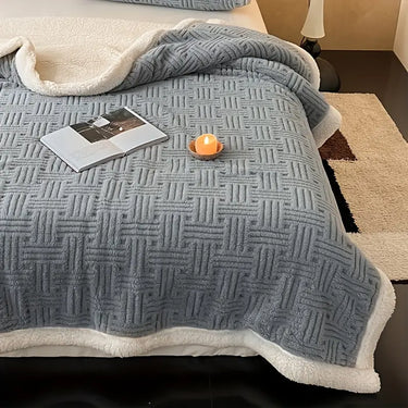 VelvetDream™ - Luxurious Bed Blanket