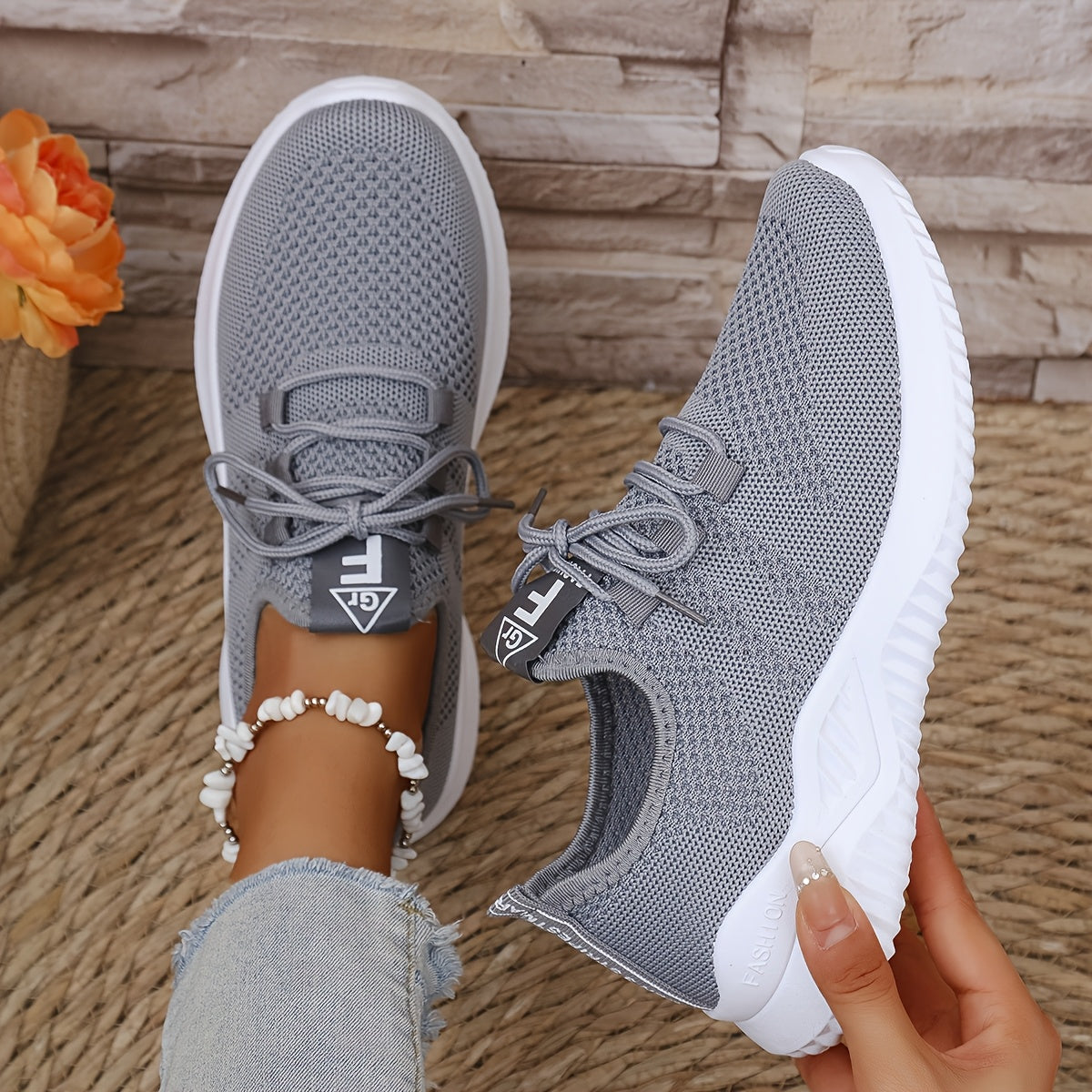 FlexiStep™ - Stylish Slip-On Sneakers for Everyday Comfort